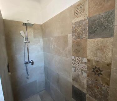 La Garde Apartment | Haut de villa-Proche plage-Calme