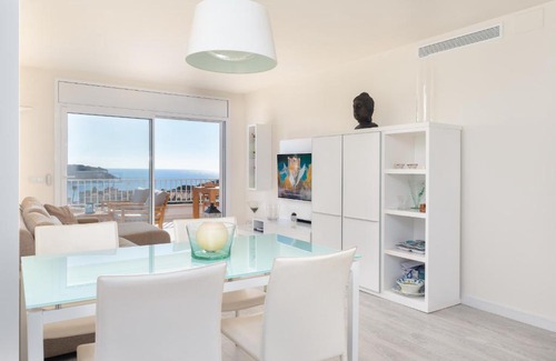Sant Feliu de Guixols Apartment | Hauzify I Apartaments l'Estel
