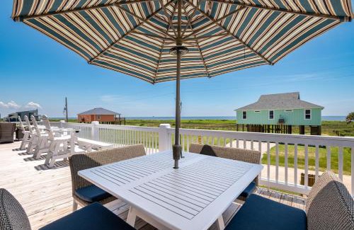 Crystal Beach House | Havana Blue home
