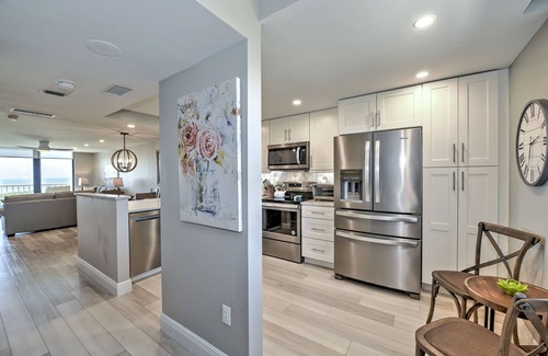 Marco Island Condo | Have yourself a tropical vacation on The Gulf of America in Marco Island Florida