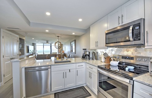 Marco Island Condo | Have yourself a tropical vacation on The Gulf of America in Marco Island Florida