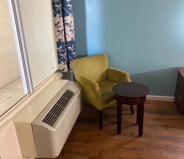 Havelock Hotel | Havelock inn & suites