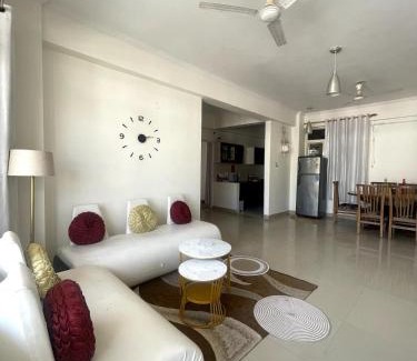 Bullawala Apartment | Haven in the Hills
