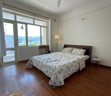Bullawala Apartment | Haven in the Hills