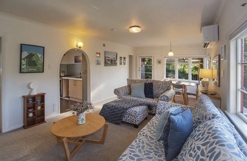 Nelson House | Haven View Cottage with Views over Nelson Marina and Haven Estuary