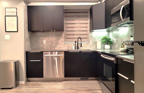 Winnipeg House | ❤️ Hawaii-Peg ❤️ Designer House