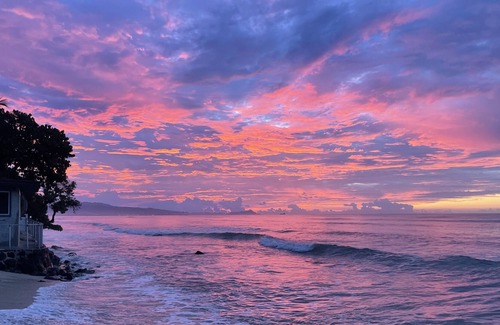 Ewa Cottage | Hawaiian style 3b, 1bath ,WiFi, Free parking.