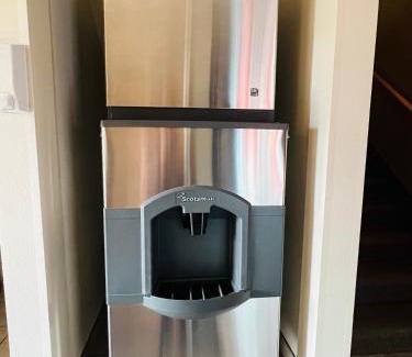 Hawarden Hotel | HAWARDEN HARVEST INN