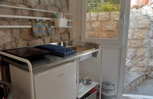 Addaura Apartment | Hawk's nest