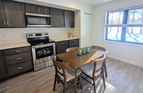 Hermantown House | Hawk's Nest Retreat: Modern Townhome in Quiet Neighborhood