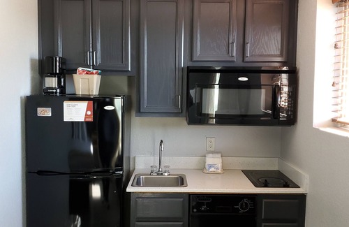 Upper Grand Lagoon Hotel | Hawthorn Extended Stay by Wyndham Panama City Beach