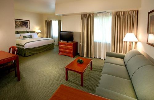 Naples Hotel | Hawthorn Extended Stay by Wyndham Naples