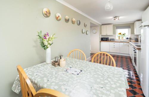 Kidwelly House | Hawton