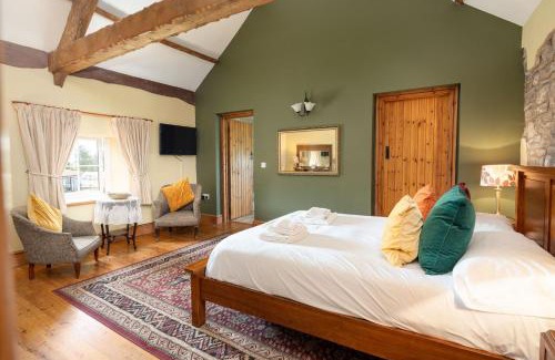 Kidwelly House | Hawton