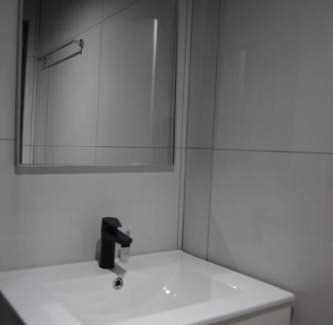 Braamfontein Hotel | Hayat Hotel 94Juta