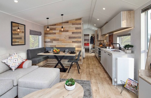 Hayling Island House | Hayling Island Gold+ 2 Bed Caravan Pet SM006