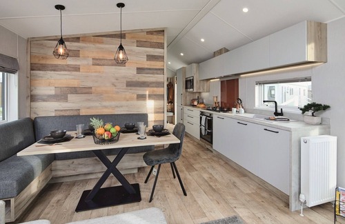 Hayling Island House | Hayling Island Gold+ 2 Bed Caravan Pet SM006