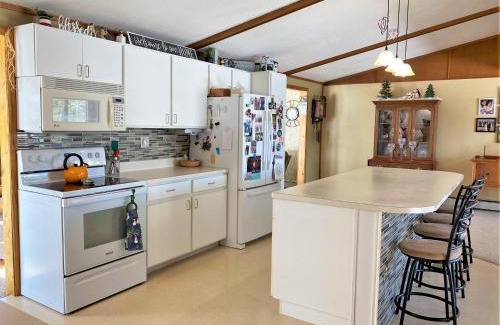St Ignace House | Hazel House