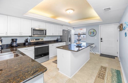 Sanibel Condo | Headline