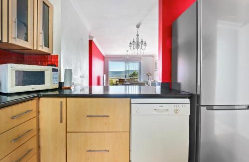 Old Place Apartment | Heads Views