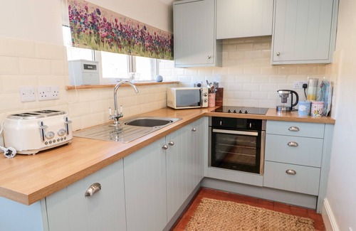 Morpeth Cottage | HEALEY FARM COTTAGE, romantic, character holiday cottage in Rothbury