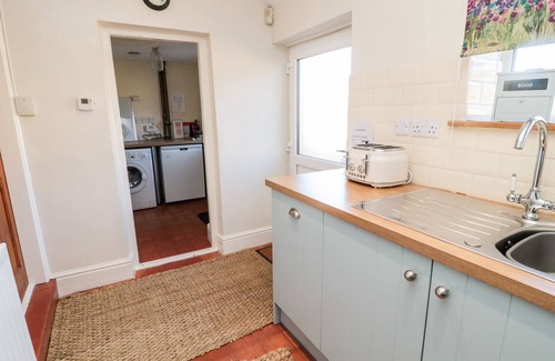 Morpeth Cottage | HEALEY FARM COTTAGE, romantic, character holiday cottage in Rothbury