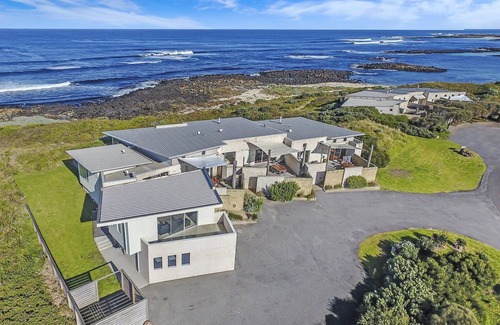 Port Fairy Villa | Hearns Beachside Villa 3