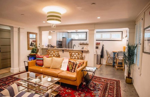 Cannonborough Elliotborough House | Heart of Downtown - All En-suites baths!