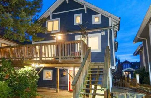 Kitsilano House | heart of kitsilano,two bedrooms house unit, high speed internet and parking
