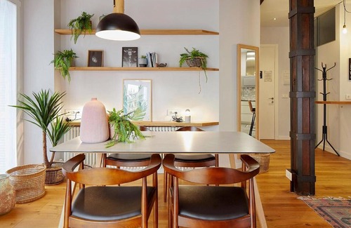 San Sebastian Centro Apartment | Heart of Midtown ⎮ 5 balconies⎮Walk Score 99