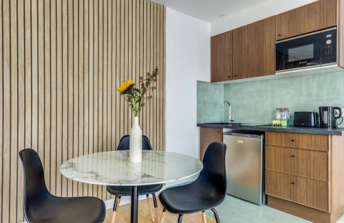 Montmartre Apartment | Heart of Montmartre l Sacré-Coeur at 10min