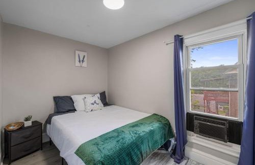 Niagara Falls House | Heart Of Niagara Falls Stylish
