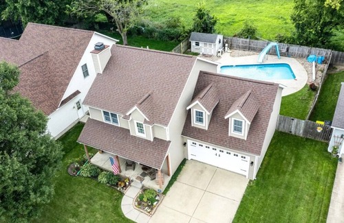 Mishawaka House | Heart of South Bend-Heated Pool-Game Room -2500ft²