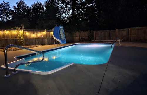 Mishawaka House | Heart of South Bend-Heated Pool-Game Room -2500ft²