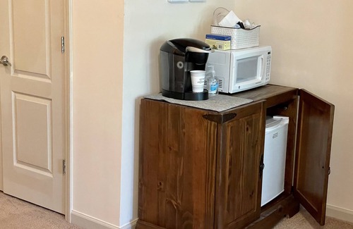 Stone Mountain House | HEART of Stone Mountain - Sleeps 4 with ever aspect of comfort in mind!