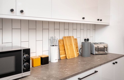 Lincoln House | Heart of the City, beautiful 3 bed 2 bath, sleep 6
