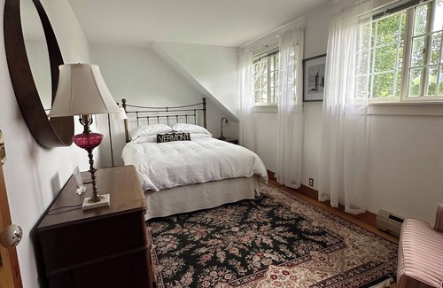 Warren Other | Heart of the Mad River Valley: 5 bed/5 bath, 5 minutes from Sugarbush Resort.