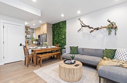 Squire Park Apartment | ~Heart of Washington~