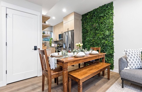 Squire Park Apartment | ~Heart of Washington~