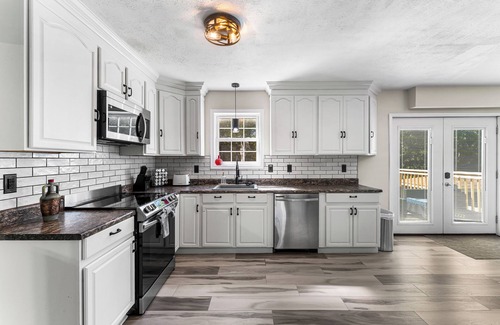 Cresco House | Heated IG Pool+Sauna+Hot Tub+Game Room+Theater