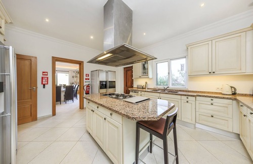 Almancil Villa | Heated Indoor Pool ! Gym and Much more !