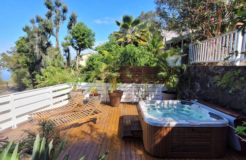 Saint-Leu House | Heated pool and spa, sea view, Kaz Hibiscus