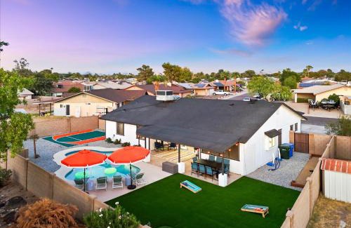 Deer Valley House | Heated Pool~Basketball Court~Putt Putt~Bocce Ball