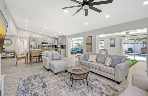 Trailer Estates House | HEATED Pool, Game Room, Bunk Beds, Close to Beaches & All the Fun!