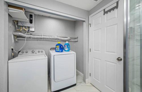 Port Tampa City House | Heated Pool Home in South Tampa