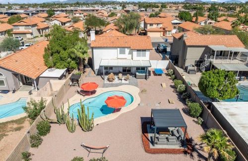 Mesa House | Heated Pool, Hot Tub, Games & more!