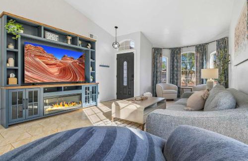 Mesa House | Heated Pool, Hot Tub, Games & more!