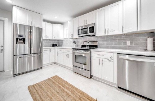 Garden Isles House | Heated Pool! PingPong & Arcade+1 Mile To Beach!
