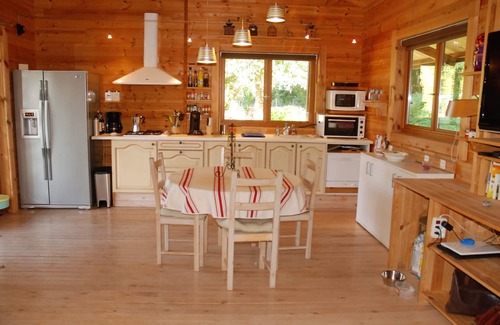 Mezos House | Heated pool, sauna, pond, forest 10 'from the ocean