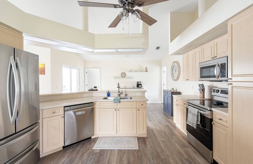 Rotonda Sands House | Heated Pool, WIFI, Grill, Near Boca Grande and Englewood Beach,nYard w/Canal